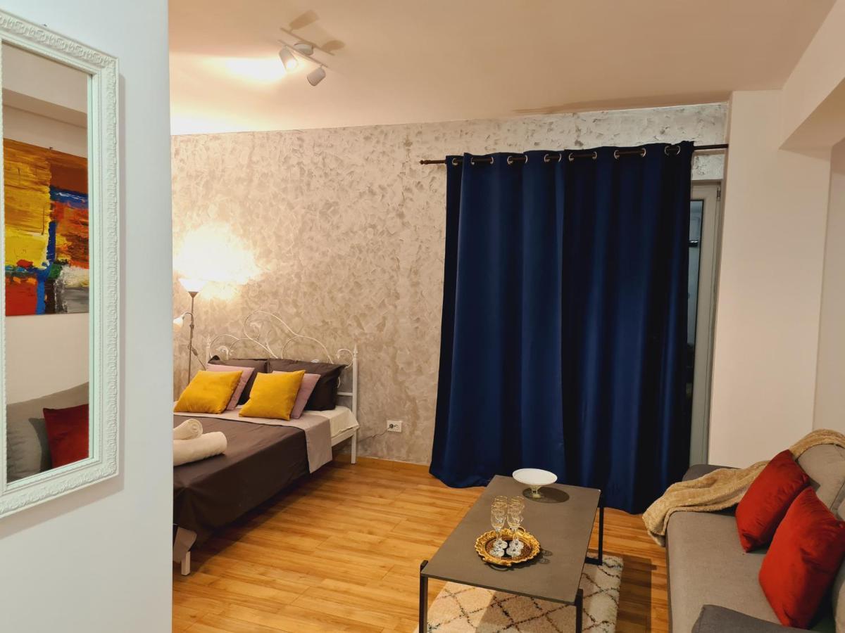 Ultracentral 5* Boutique Hotel Style Apartment. Brand New. 2 Rooms. Spacious. Free Parking Cluj-Napoca Exterior photo