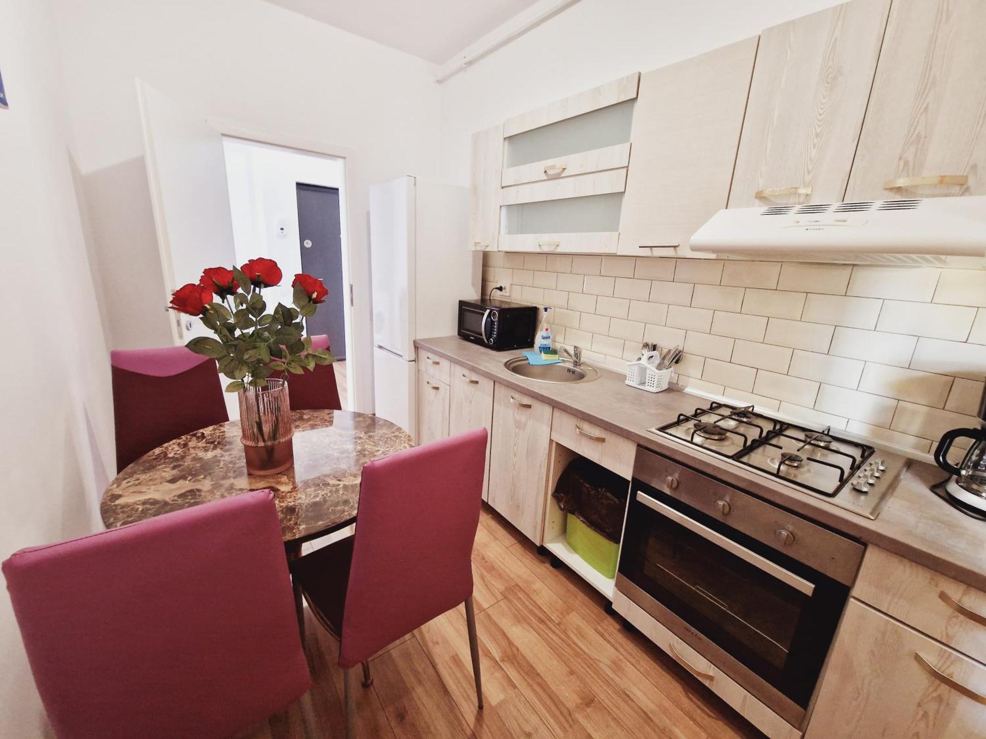 Ultracentral 5* Boutique Hotel Style Apartment. Brand New. 2 Rooms. Spacious. Free Parking Cluj-Napoca Exterior photo