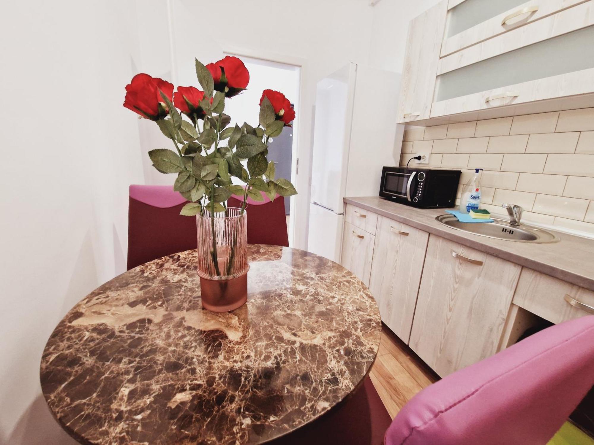 Ultracentral 5* Boutique Hotel Style Apartment. Brand New. 2 Rooms. Spacious. Free Parking Cluj-Napoca Exterior photo